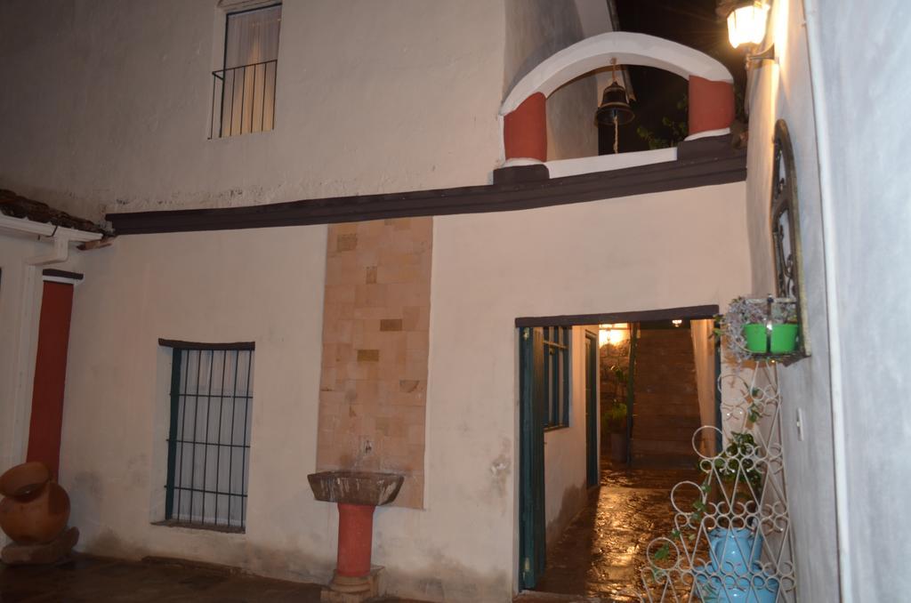سوكر Casa Solariega Hostal B&B المظهر الخارجي الصورة